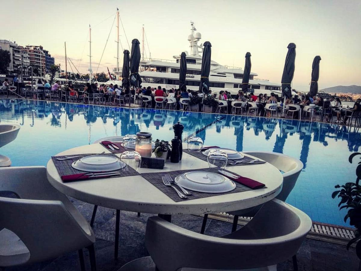 Pisina, Marina Zeas | Online Reservations | e-restaurants.gr